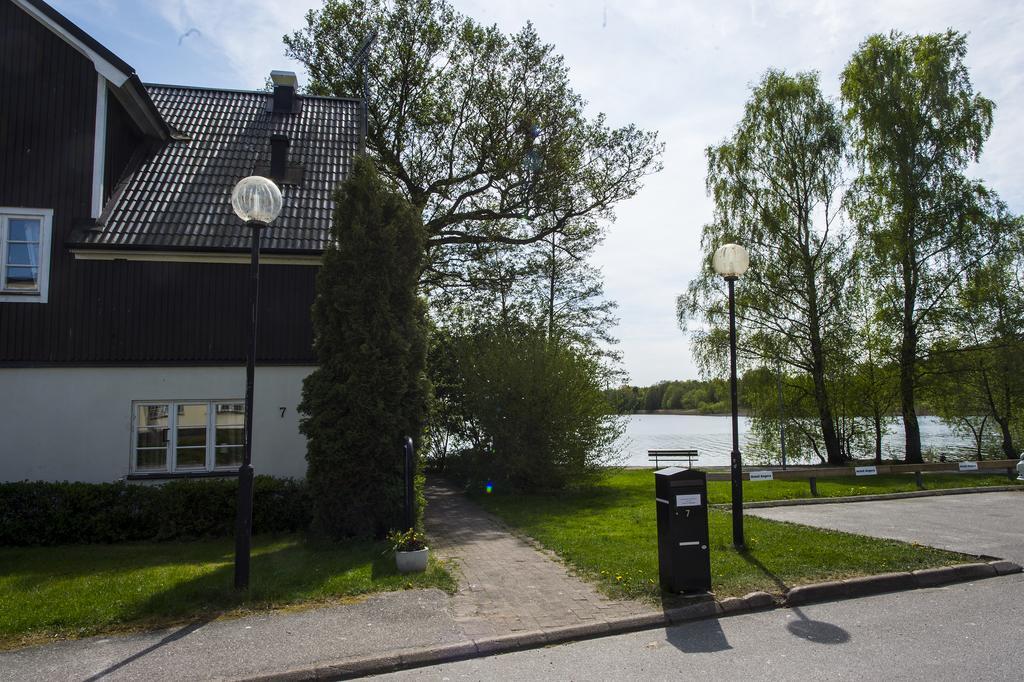 Hotell Sjoevillan Upplands-Väsby 외부 사진