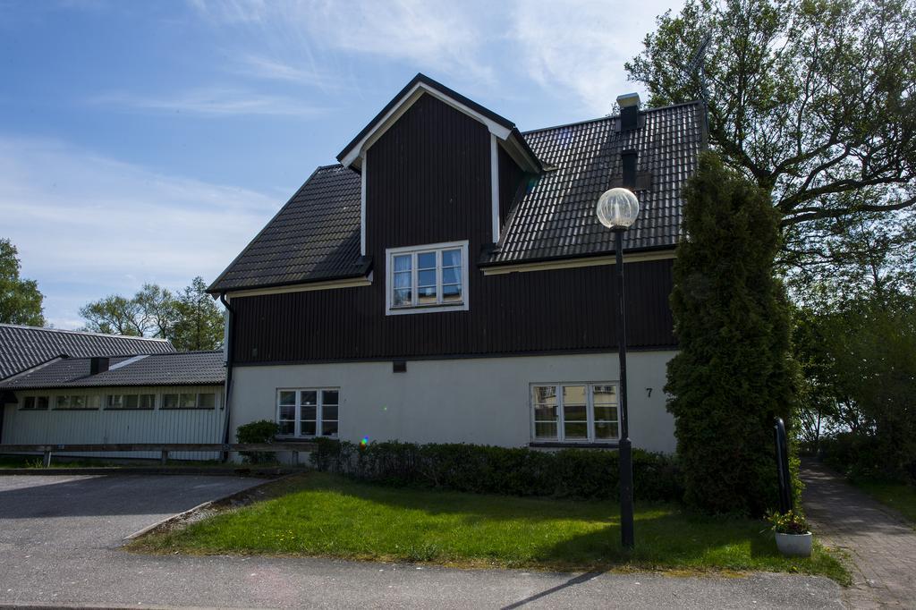 Hotell Sjoevillan Upplands-Väsby 외부 사진