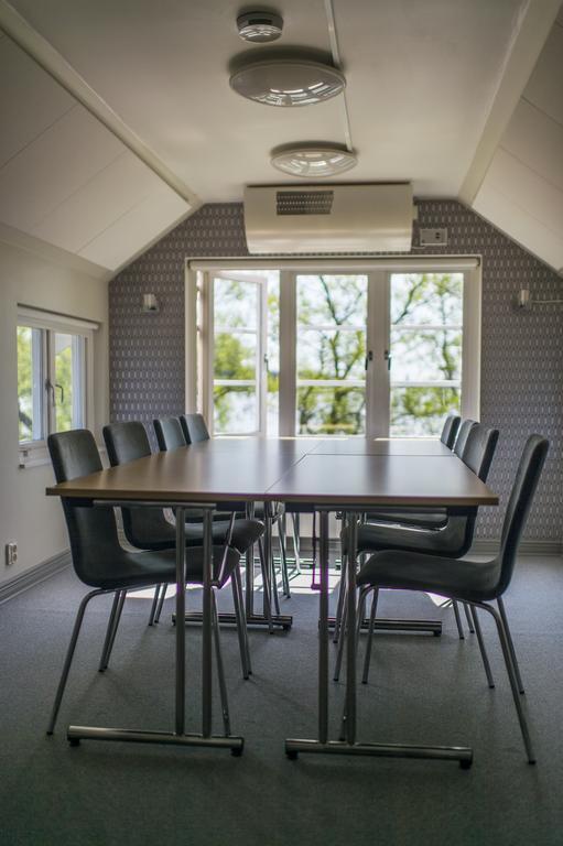 Hotell Sjoevillan Upplands-Väsby 외부 사진