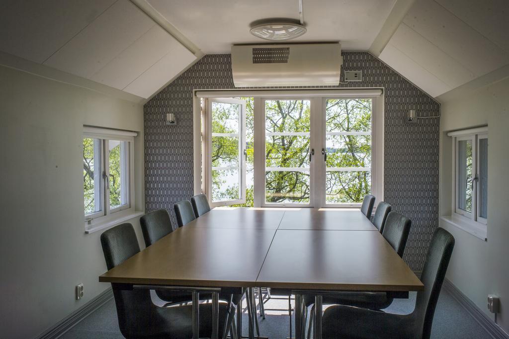 Hotell Sjoevillan Upplands-Väsby 외부 사진