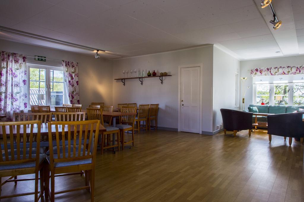 Hotell Sjoevillan Upplands-Väsby 외부 사진