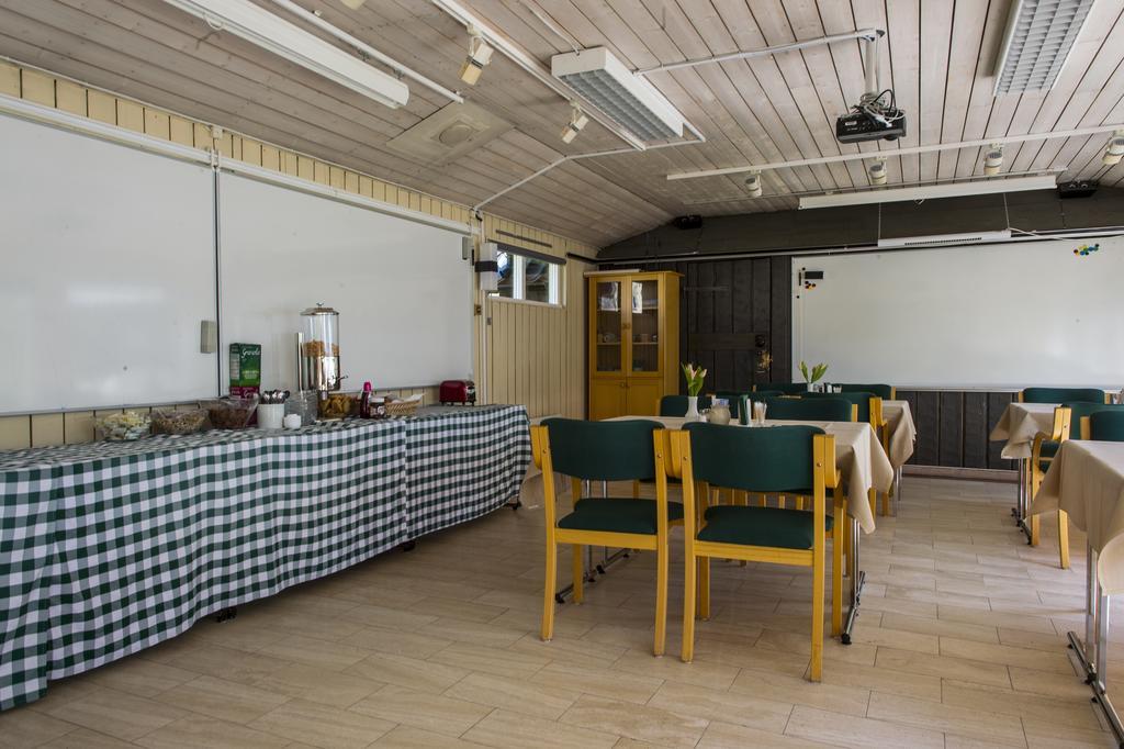 Hotell Sjoevillan Upplands-Väsby 외부 사진