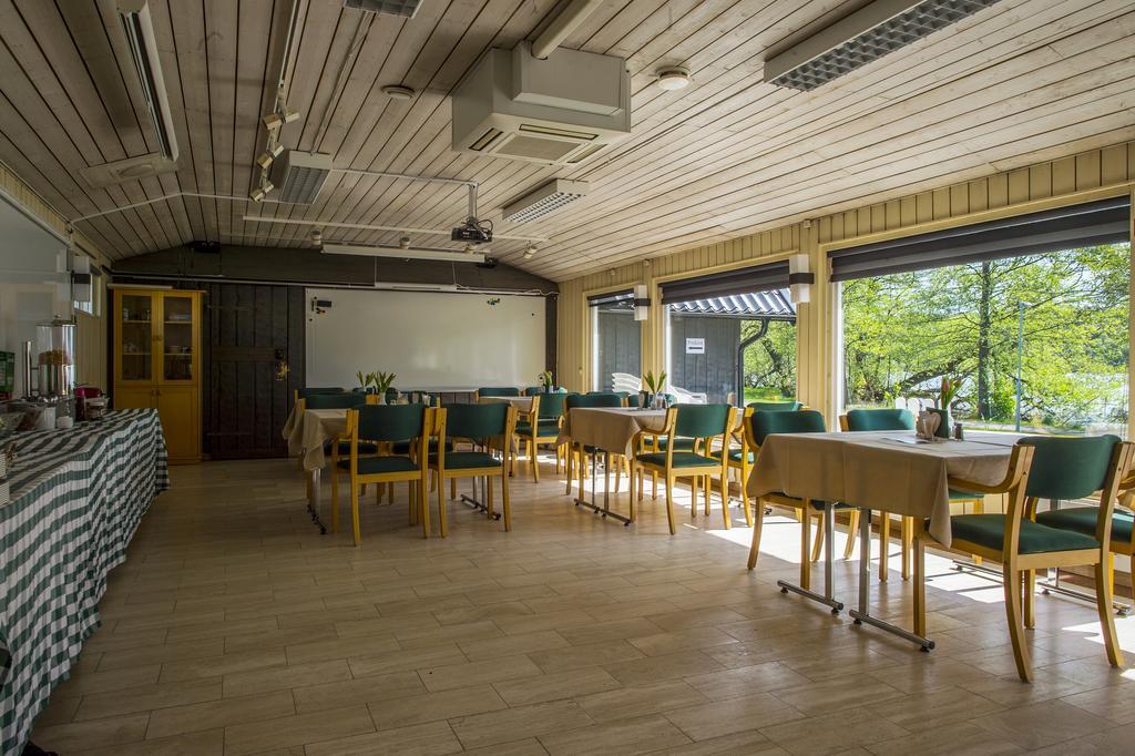 Hotell Sjoevillan Upplands-Väsby 외부 사진