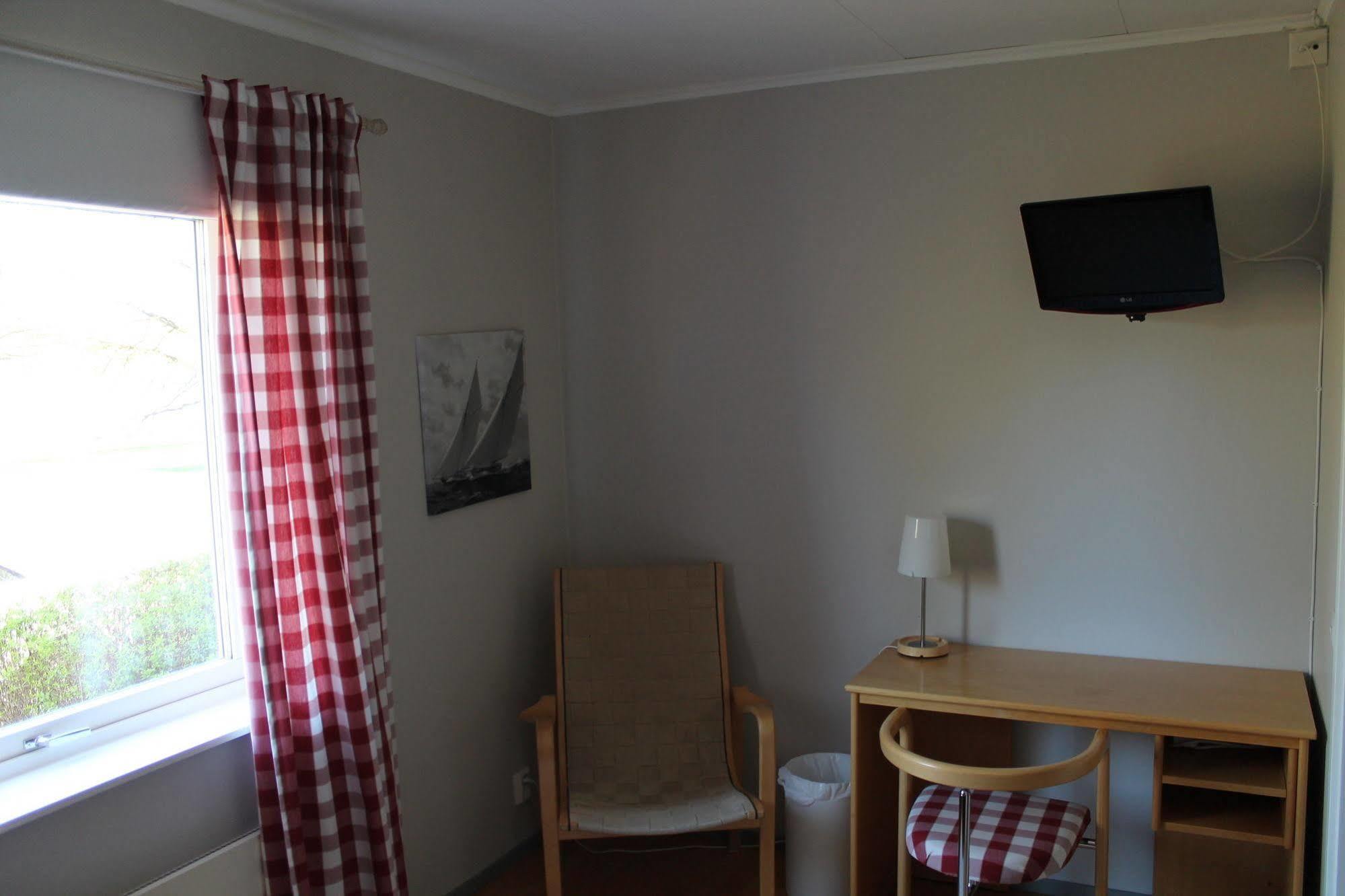 Hotell Sjoevillan Upplands-Väsby 외부 사진