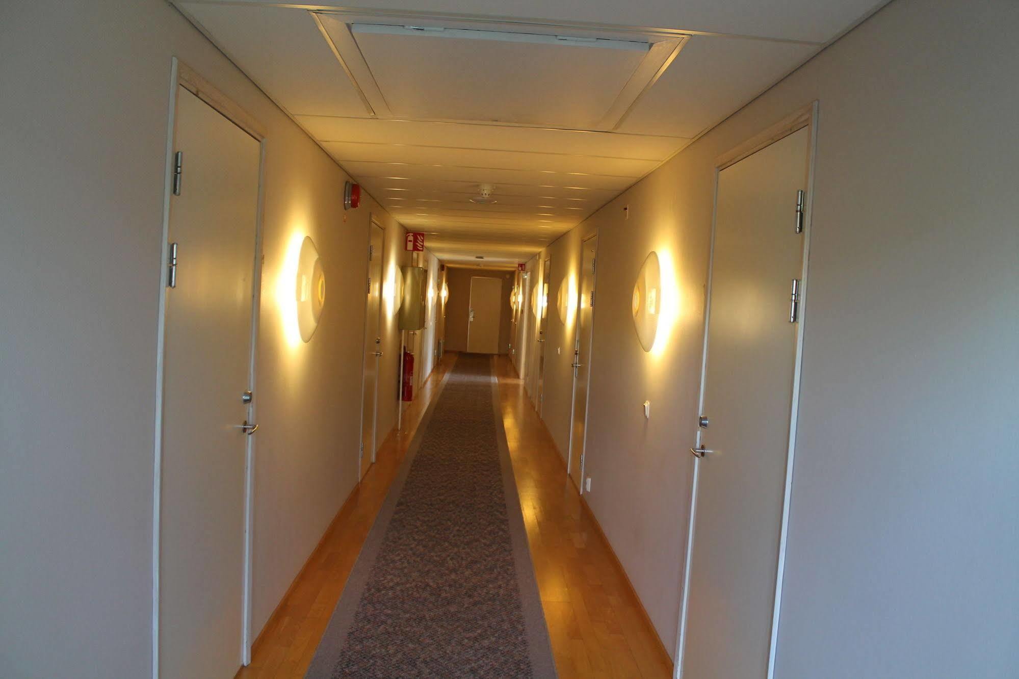 Hotell Sjoevillan Upplands-Väsby 외부 사진