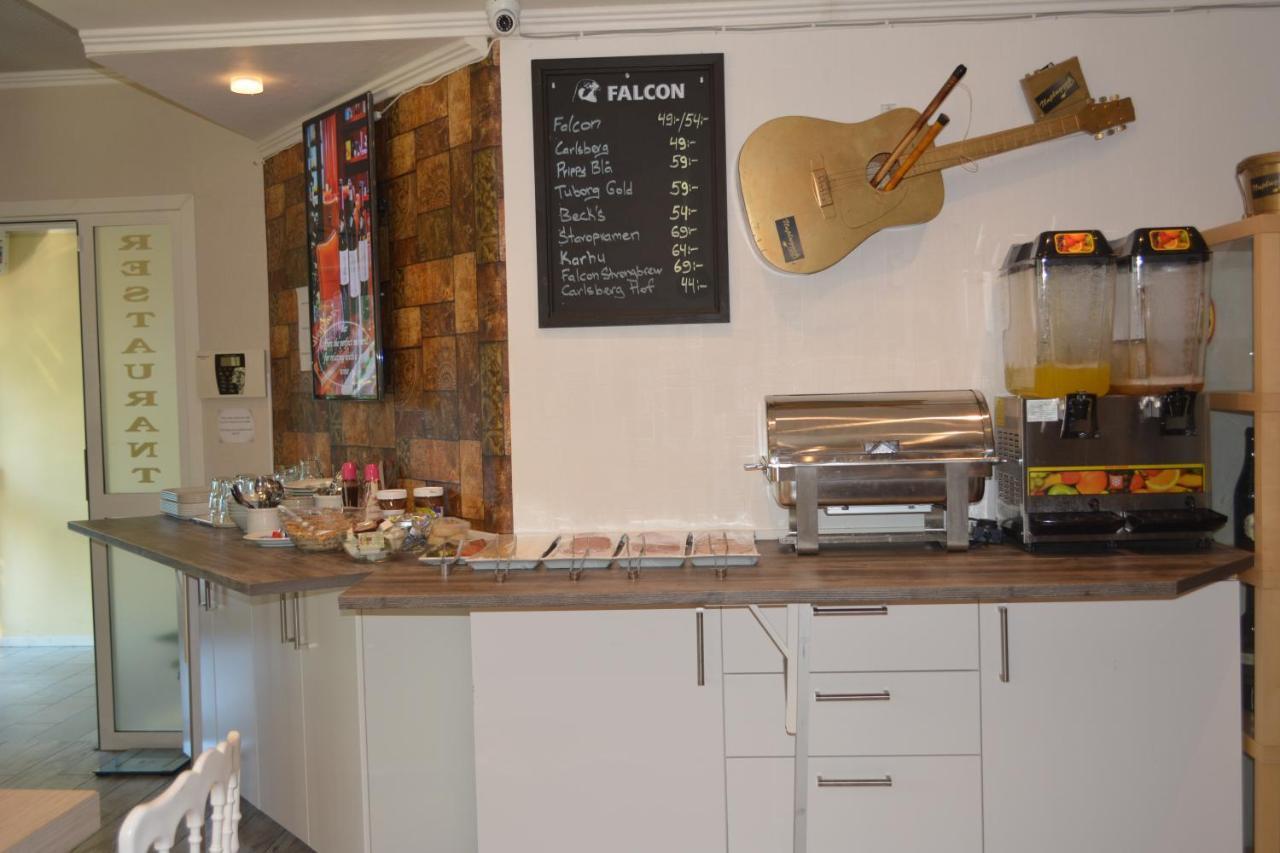 Hotell Sjoevillan Upplands-Väsby 외부 사진